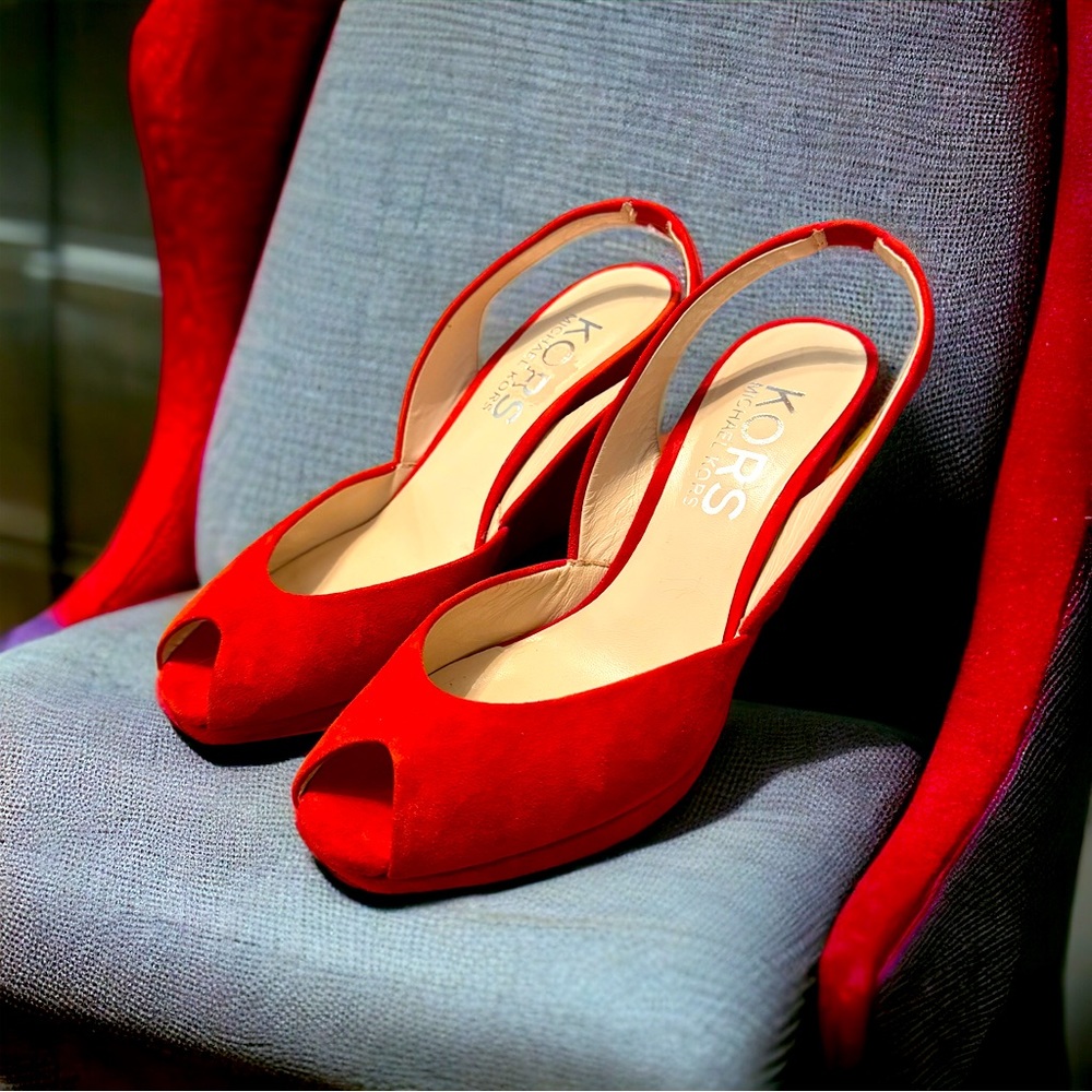 Sexy Red Michael Kors Suede Red Sandal Pumps Size 8